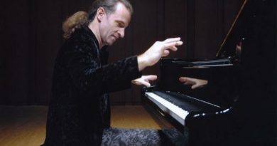 Koncert svetski poznatog pijaniste Kemala Gekića Koncert svetski poznatog pijaniste Kemala Gekića